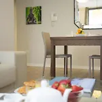 Singularstays Comedias Apartament
